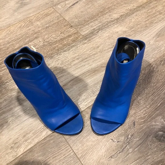 Woman shoe 👠 - Picture 3 of 6